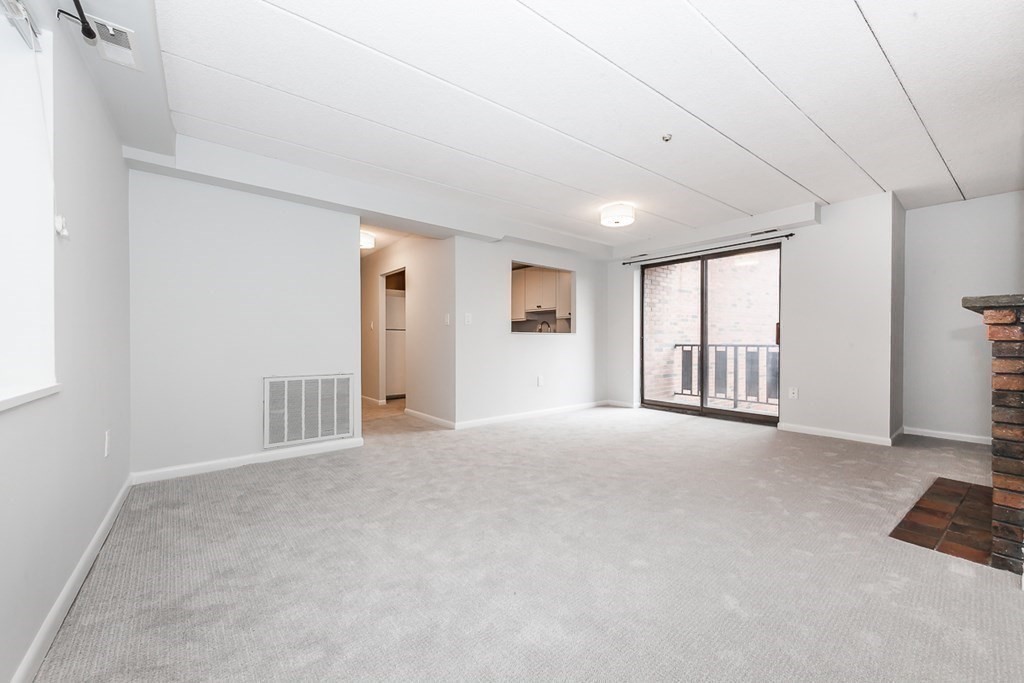 54 Concord Ave unit 203, Cambridge, MA 02138 - photo 2