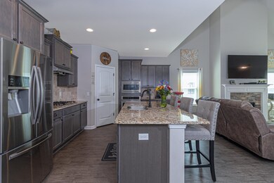 5053 Pond View Dr, Columbus, GA 31907 - photo 4