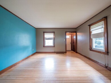 814 E 7th St, Auburn, IN 46706 - photo 6