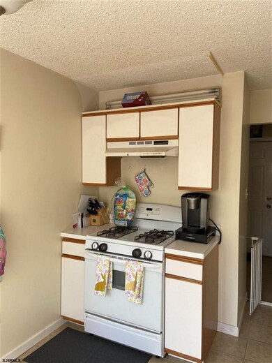 11 Navajo Ct unit 1502, Galloway, NJ 08205 - photo 5