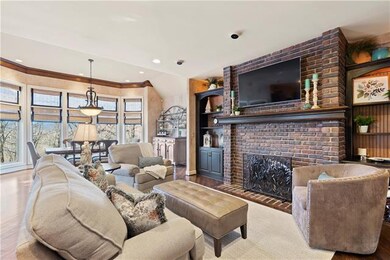 7624 Oakview Ln, Shawnee, KS 66216 - photo 6