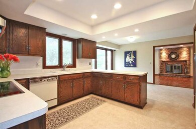 2535 Osage Dr, Glenview, IL 60026 - photo 7