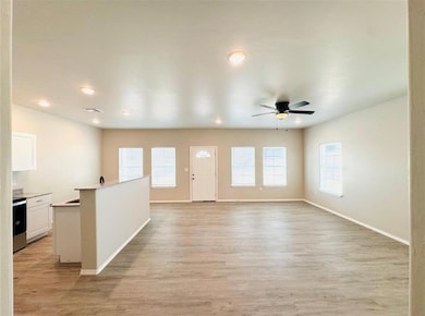 300 NW 122nd St unit A & B, Oklahoma City, OK 73114 - photo 2