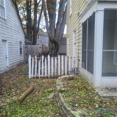 2232 Marlow Rd, Toledo, OH 43613 - photo 3