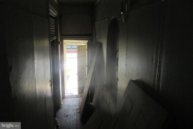 1516 W Lanvale St, Baltimore, MD 21217 - photo 5