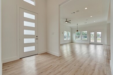 9202 E Lakeside Dr, Magnolia, TX 77354 - photo 5