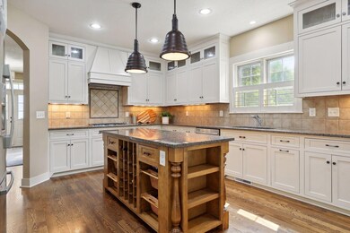 5372 Barrington Way, Excelsior, MN 55331 - photo 3