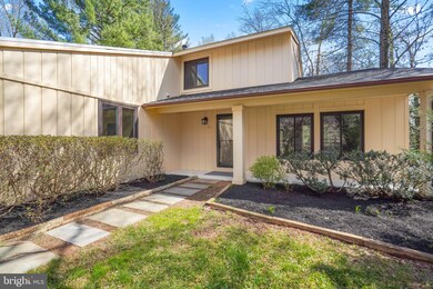 11628 Brandy Hall Ln, North Potomac, MD 20878 - photo 3