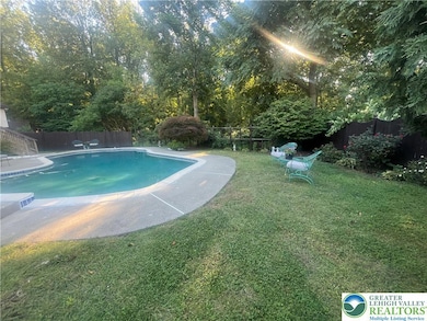 1618 Alex Ct, Allentown, PA 18103 - photo 3