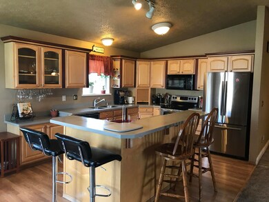 7051 Joseph St, Anchorage, AK 99518 - photo 2