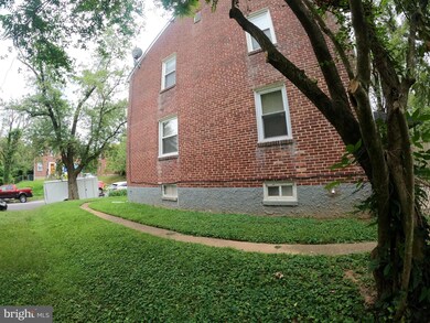 430 S Wickham Rd, Baltimore, MD 21229 - photo 2
