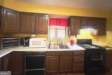 214 Collier St, Hogansville, GA 30230 - photo 6