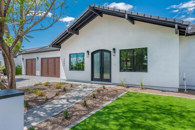 3902 E Devonshire Ave - MLS-8