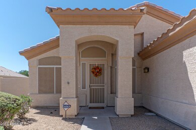 1409 E-002-002-Entryway-MLS_Size