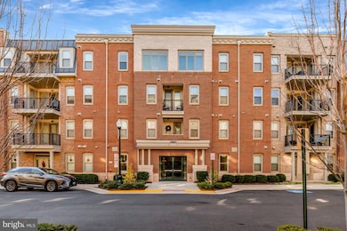 23631 Havelock Walk Terrace unit 404, Ashburn, VA 20148 - photo 2