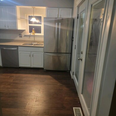 112 Hocking St, Sugar Grove, OH 43155 - photo 3