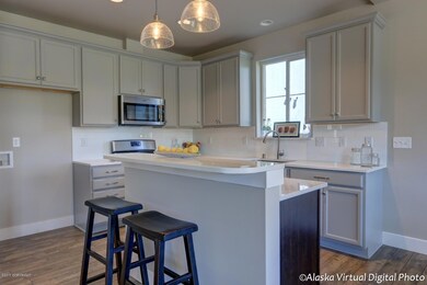 Kitchen & Island