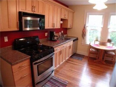 9 Barlow St unit 3, Jamaica Plain, MA 02130 - photo 4