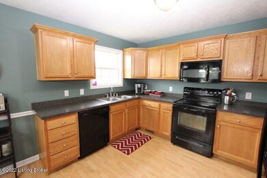 2012 Chris Dr, Lawrenceburg, KY 40342 - photo 7