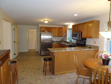 37 Meetinghouse Rd, Keene, NH 03431 - photo 2