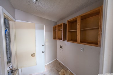 6915 Brecon, San Antonio, TX 78239 - photo 4