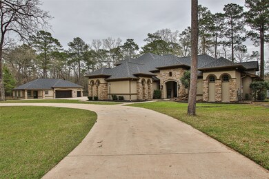 The circular drive is convenient to come in and out of the property and provides extra parking for your guests!