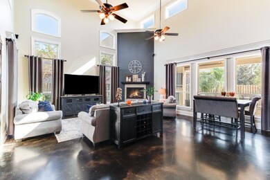 301 La Villa Circle-1