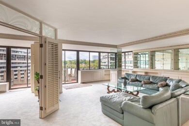 Watergate East Residences unit 604-N, Washington, DC 20037 - photo 4