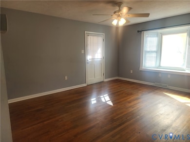 139 Pike St, Gum Spring, VA 23065 - photo 6
