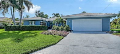 5569 Contento Dr, Sarasota, FL 34242 - photo 5