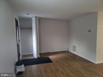 14153 Aldora Cir, Burtonsville, MD 20866 - photo 4