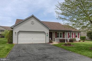 122 Arbor Dr, Myerstown, PA 17067 - photo 2