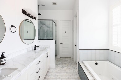 Spacious Primary Suite