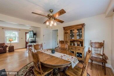 4946 Hazel Ave, Halethorpe, MD 21227 - photo 7