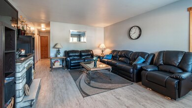 Living Rm
