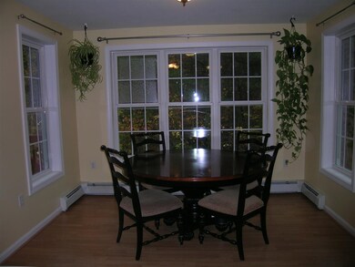 BREAKFAST NOOK