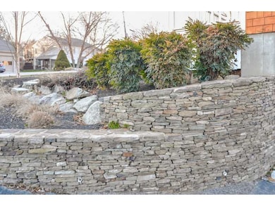 11 Howe St, Bristol, RI 02809 - photo 5