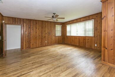 7825 Newton Rd, Jacksonville, FL 32216 - photo 4