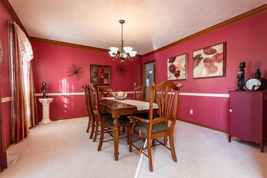 Formal Dining