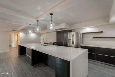 16-web-or-mls-Camelback-16