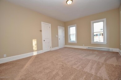 509 N 5th St unit 1st Floor, Stroudsburg, PA 18360 - photo 4