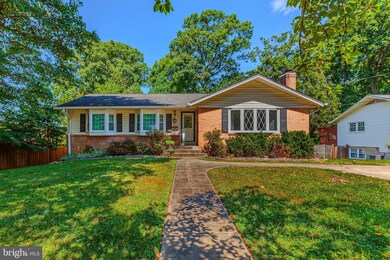 14302 Gaines Ave, Rockville, MD 20853 - photo 2