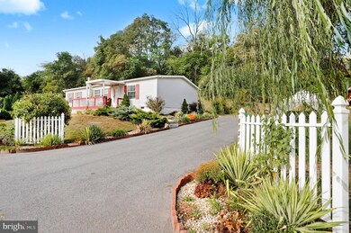 15301 Skyline Dr, Greencastle, PA 17225 - photo 3