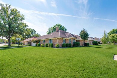 701 Herman Dr, Hurst, TX 76054 - photo 2