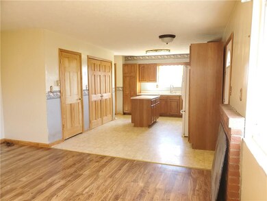 4021 E Us Highway 52, Rushville, IN 46173 - photo 6