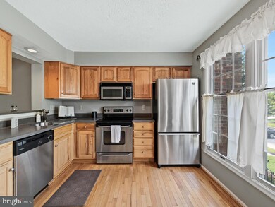 8021 Brightwood Ct, Ellicott City, MD 21043 - photo 6