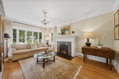 230 Holmes Ave, Clarendon Hills, IL 60514 - photo 7