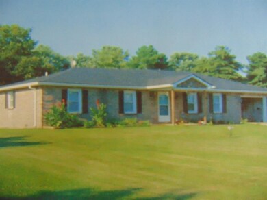 375 Palomino Dr, Harrodsburg, KY 40330 - photo 2