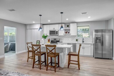 6214 Kellow Dr, Jacksonville, FL 32216 - photo 3