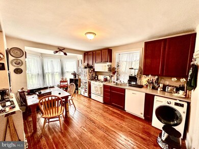 531 W Hansberry St unit 2, Philadelphia, PA 19144 - photo 5